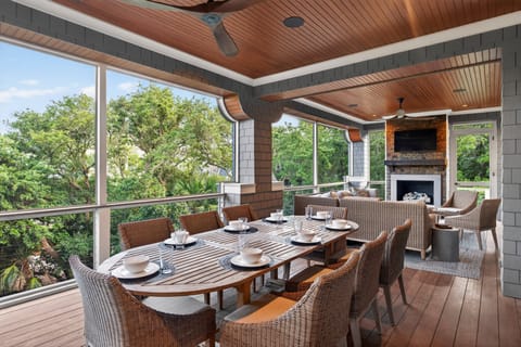 Second Floor Deck with Outdoor Kitchen, Grill and Large Dining Table for 10 Guests
