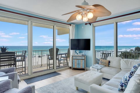 Living Room Views!