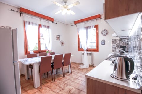 Apartment | Private kitchen | Fridge, oven, stovetop, electric kettle