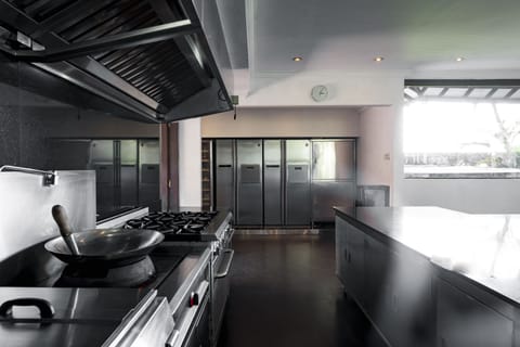 Full-size fridge, microwave, stovetop, electric kettle