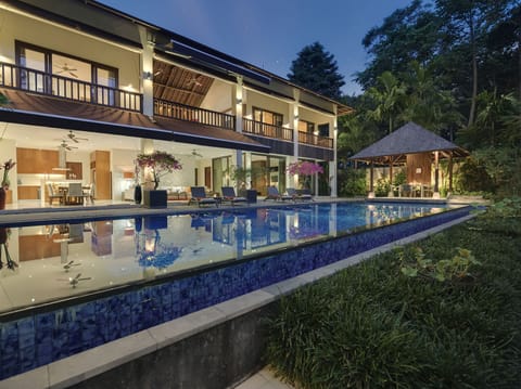 Private pool