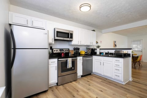 Here is our fully stocked kitchen, equipped with all the things you need to prepare great home cooked meals.