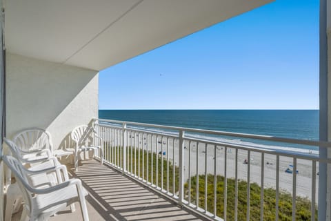 Start your day every morning with a cup of coffee and amazing views!