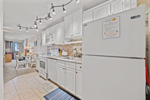 Prepare a nice big breakfast before heading out to the beach!