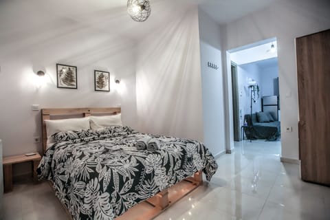 Deluxe Apartment | 1 bedroom, Egyptian cotton sheets, premium bedding, down comforters