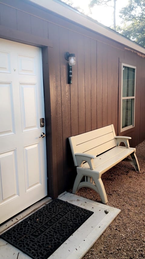 Private gated patio w/outside sitting patio table & chairs