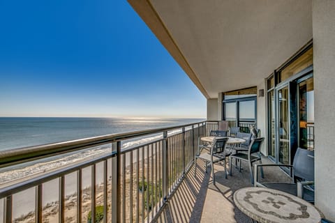 Welcome to South Wind Penthouse 3!