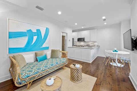 Carriage House: Living Area