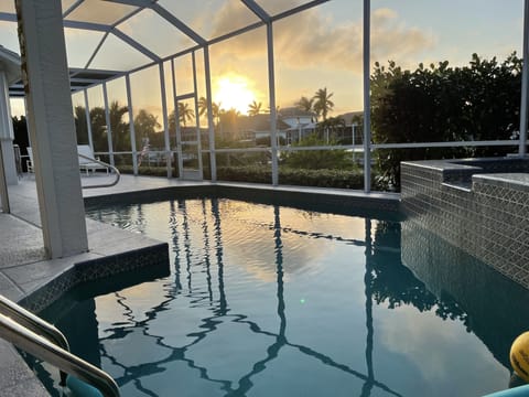  Enjoy the sunset!