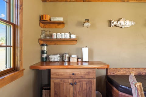 Riverside day-use Warming Hut interior