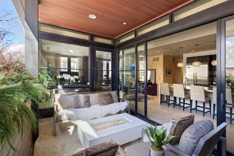 Outdoor Firepit/BBQ