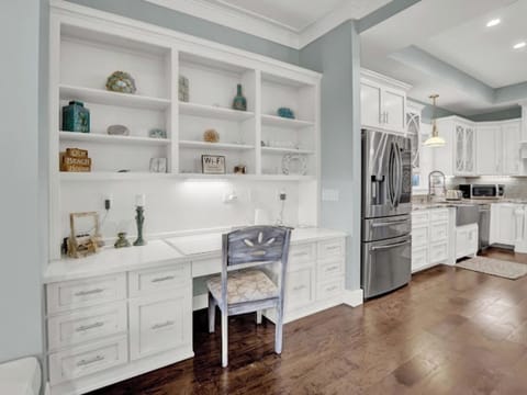 Built-in Desk, 3rd Floor