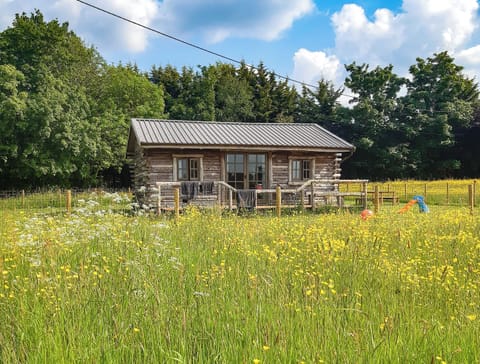 Exterior | The Sunset Cabin, Beccles