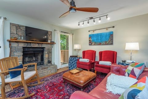 Bright colors and fun artwork create a wonderful atmosphere in this beautiful condo.