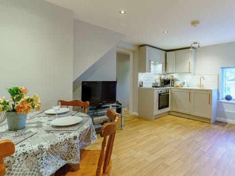 Open plan living space | The Cottage - Tor Y Graig, Neath