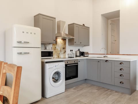 Kitchen | The Barn - Tor Y Graig, Neath