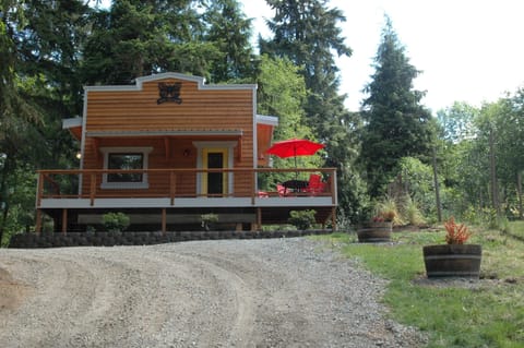 The front facade reflecting the historic building components in its construction