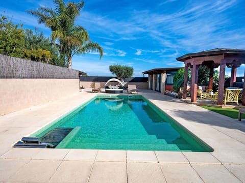 Swimming Pool, Composite Material, Water Feature, Outdoor Furniture, Floor, Resort, Flowerpot, Eco Hotel, Shade, Tile