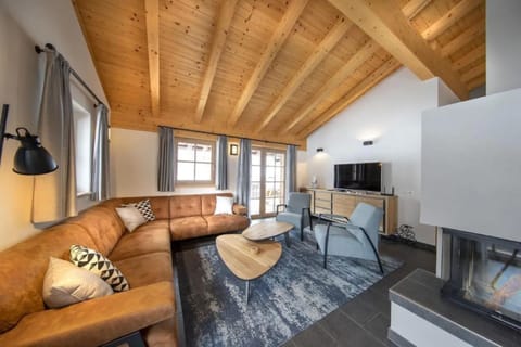 House | Living room