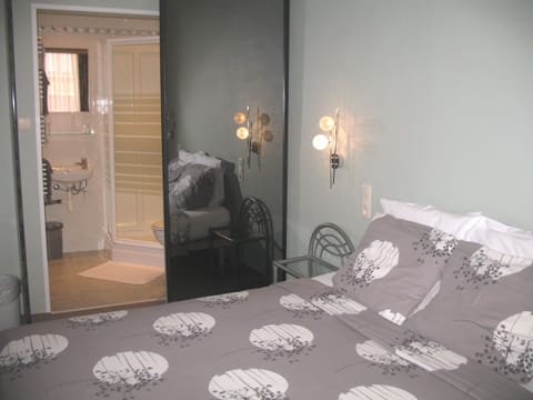 Individually decorated, free WiFi