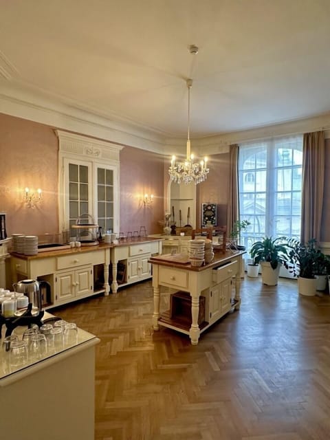 Standard Single Room, Accessible | Breakfast meal | Daily buffet breakfast for a fee