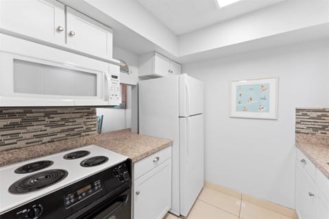 This fully equipped kitchen is ready for you to whip up delicious meals