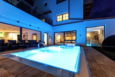Indoor pool, seasonal outdoor pool
