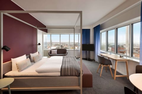 Standard Room, 1 Double Bed, Corner | Premium bedding, in-room safe, individually decorated