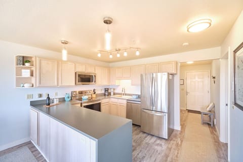 Fully stocked kitchen for all your cooking needs