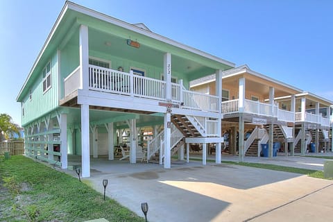 Close to Town and Beach