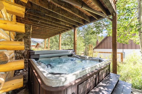 House (3 Bedrooms) | Property amenity