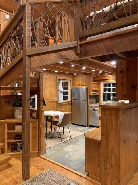 8055f399-8261-448f-abb8-6a3baf23266a