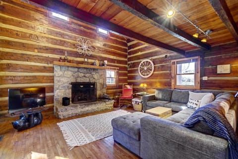 Townsend Vacation Rental | 2BR | 2.5BA | 2,100 Sq Ft | 2 Stories