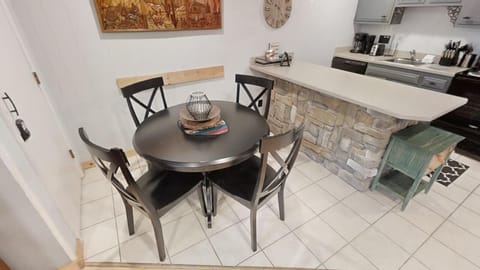 Ski-View-11-09152023_151327