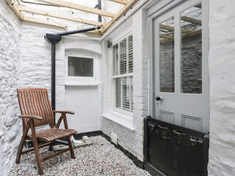 Cottage | Property grounds