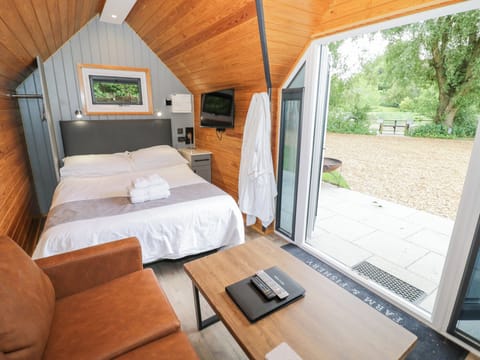 Cottage | 1 bedroom, individually decorated, individually furnished, free WiFi