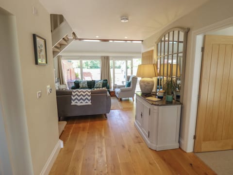Cottage | Living area