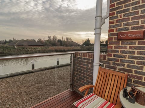 Cottage | Balcony