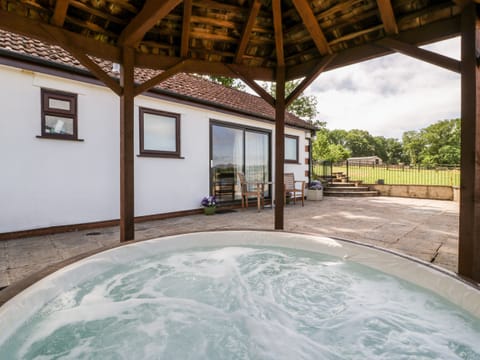 Cottage | Spa
