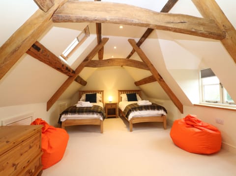 Cottage | Interior
