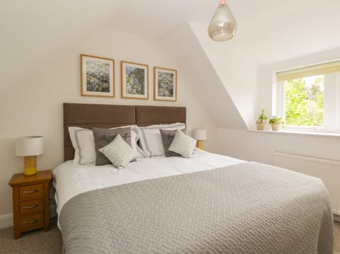 Cottage | 2 bedrooms, individually decorated, individually furnished, free WiFi