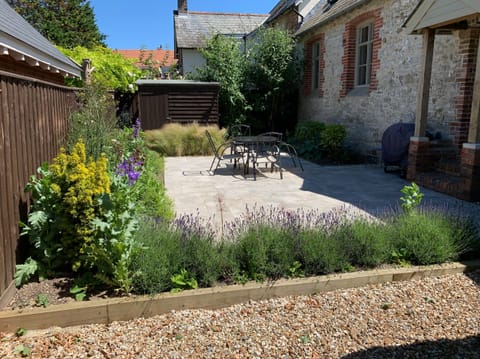 Cottage | Property grounds