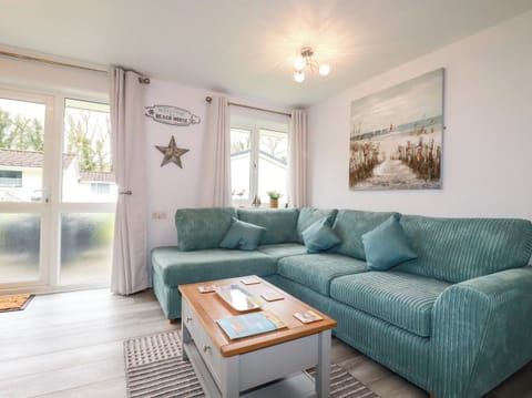 Cottage | Living area
