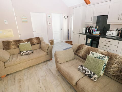 Cottage | Living area