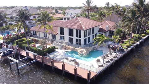 Stunning corner property on the intracoastal with waterviews from 2 sides!