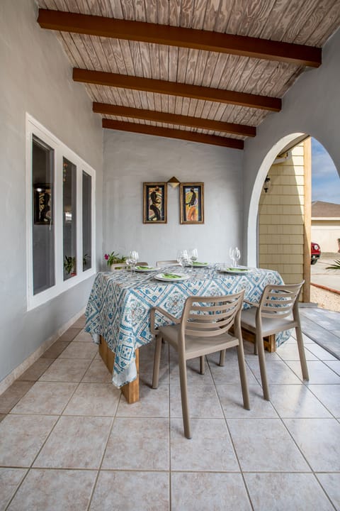 Al Fresco dining