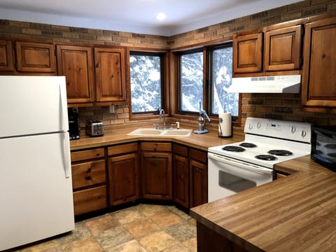 Fully stocked kitchen.