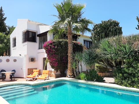 Villa Limon 5 bedroom, 3 bathroom villa with private pool