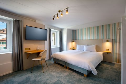 Comfort Double Room | Hypo-allergenic bedding, individually decorated, free WiFi, bed sheets