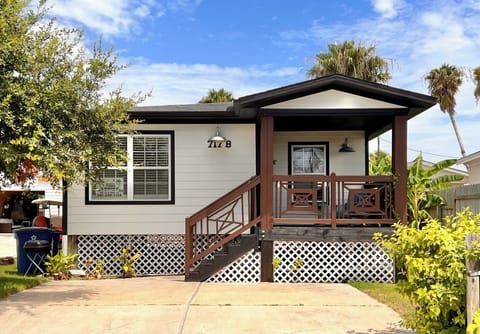 Welcome to Coral Cottage!